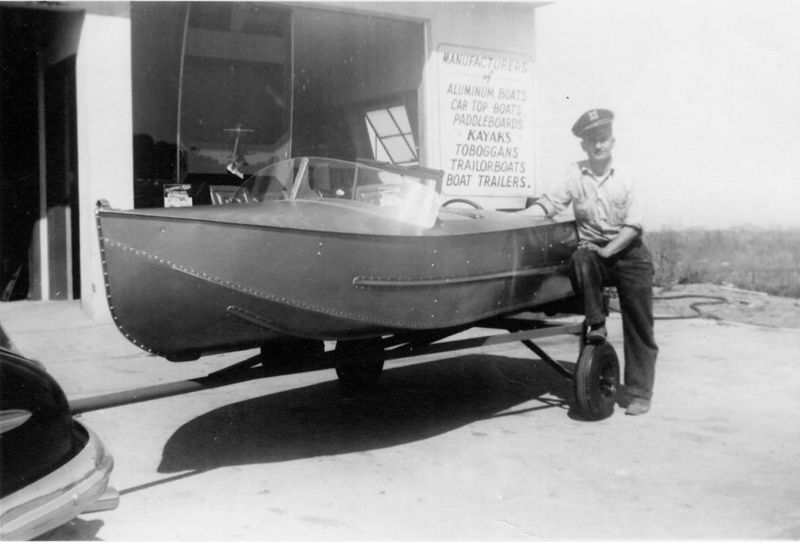 File:Trailorboatpxx001.jpg