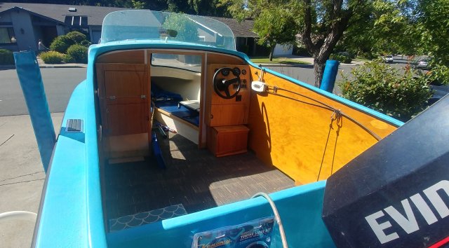 FiberGlassics® - Glassic Boat Gallery - Cabin Cruiser